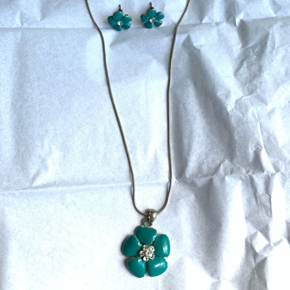 Jewelry - Turquoise Necklace and Earrings Set